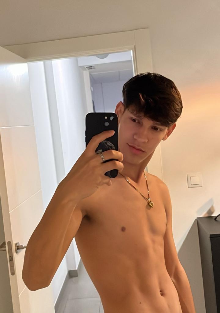 Chico busca chica en Granada: 