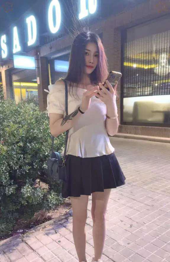 623551452: Chica busca chico en Valencia