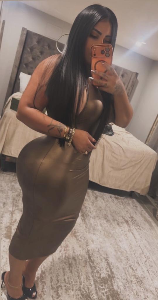 Chica busca chico en Huelva: 