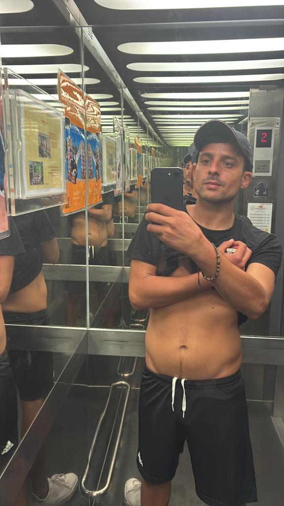 Chico busca chica en Cádiz: 