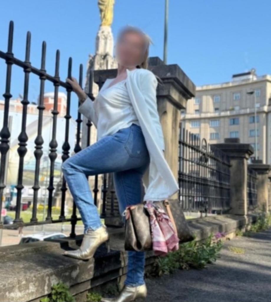 654627190: Chica busca chico en La Rioja