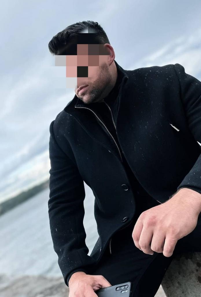 Chico busca chica en La Coruña: 