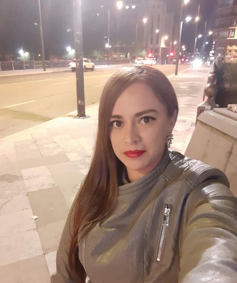 Chica busca chico en Granada: 