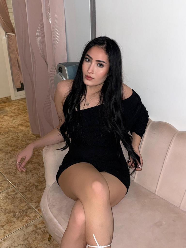 632501265: Chica busca chico en Ibiza