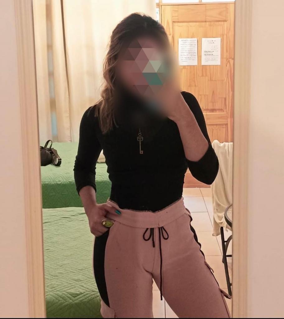 674974303: Chica busca chico en Madrid