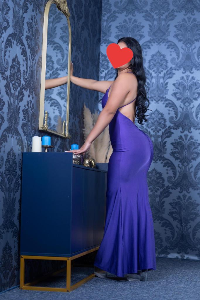 611299835: Chica busca chico en Gerona