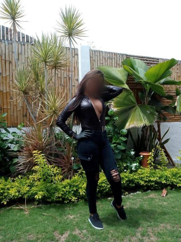 Chica busca chico en Jaén: 