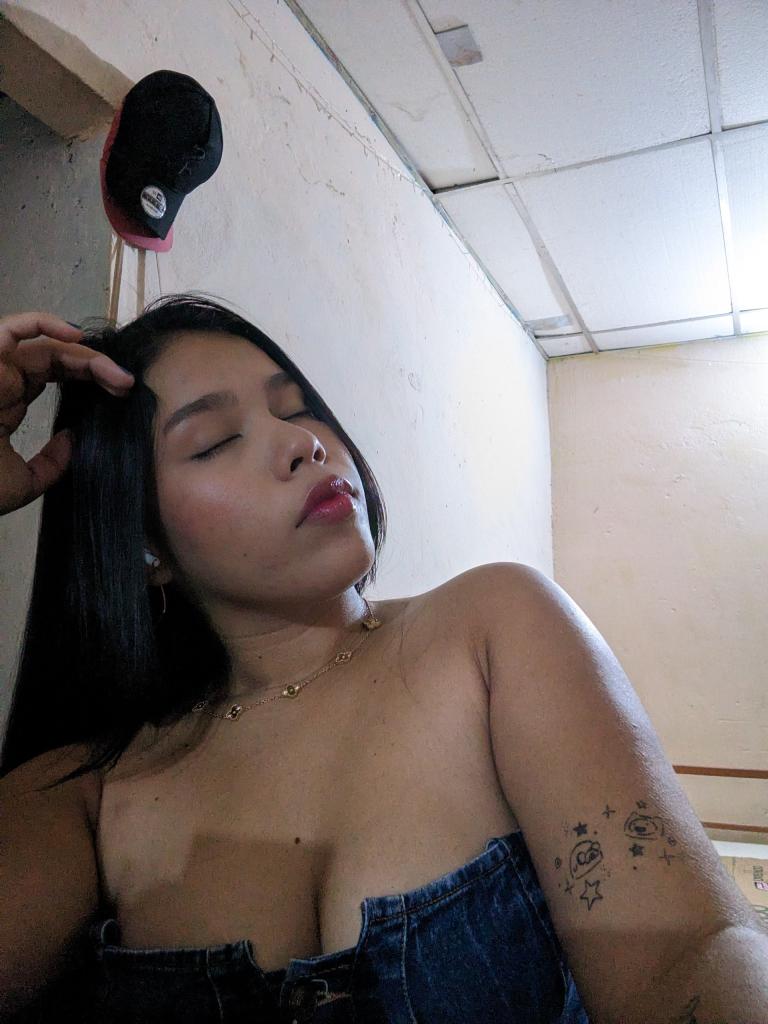 672961870: Chica busca chico en León