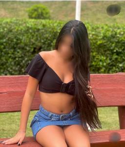 642040050: Chica busca chico en Barcelona