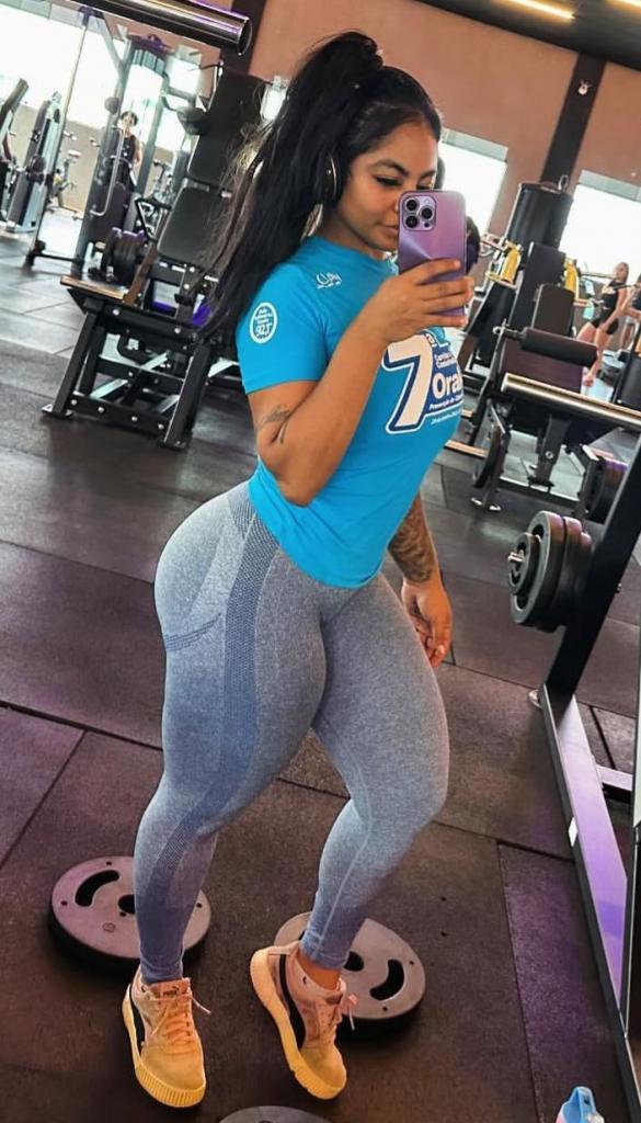 604354240: Chica busca chico en Almería