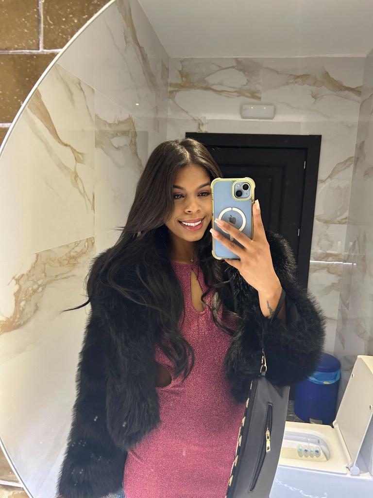 Chica busca chico en Mallorca: 