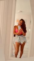 697734316: Chica busca chico en Sevilla