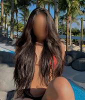 642040050: Chica busca chico en Barcelona