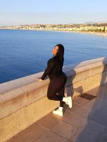 610799018: Chica busca chico en Barcelona