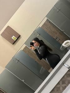 663884046: Chica busca chico en Madrid