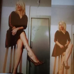 617196757: Chica busca chico en Gerona