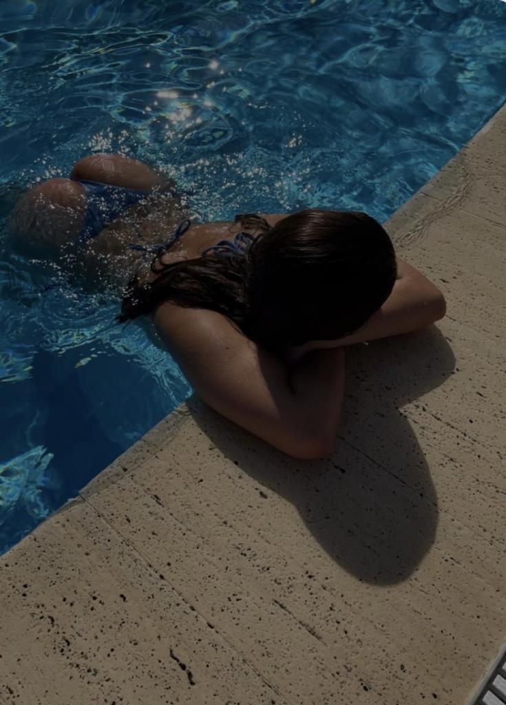 631329380: Chica busca chico en Madrid