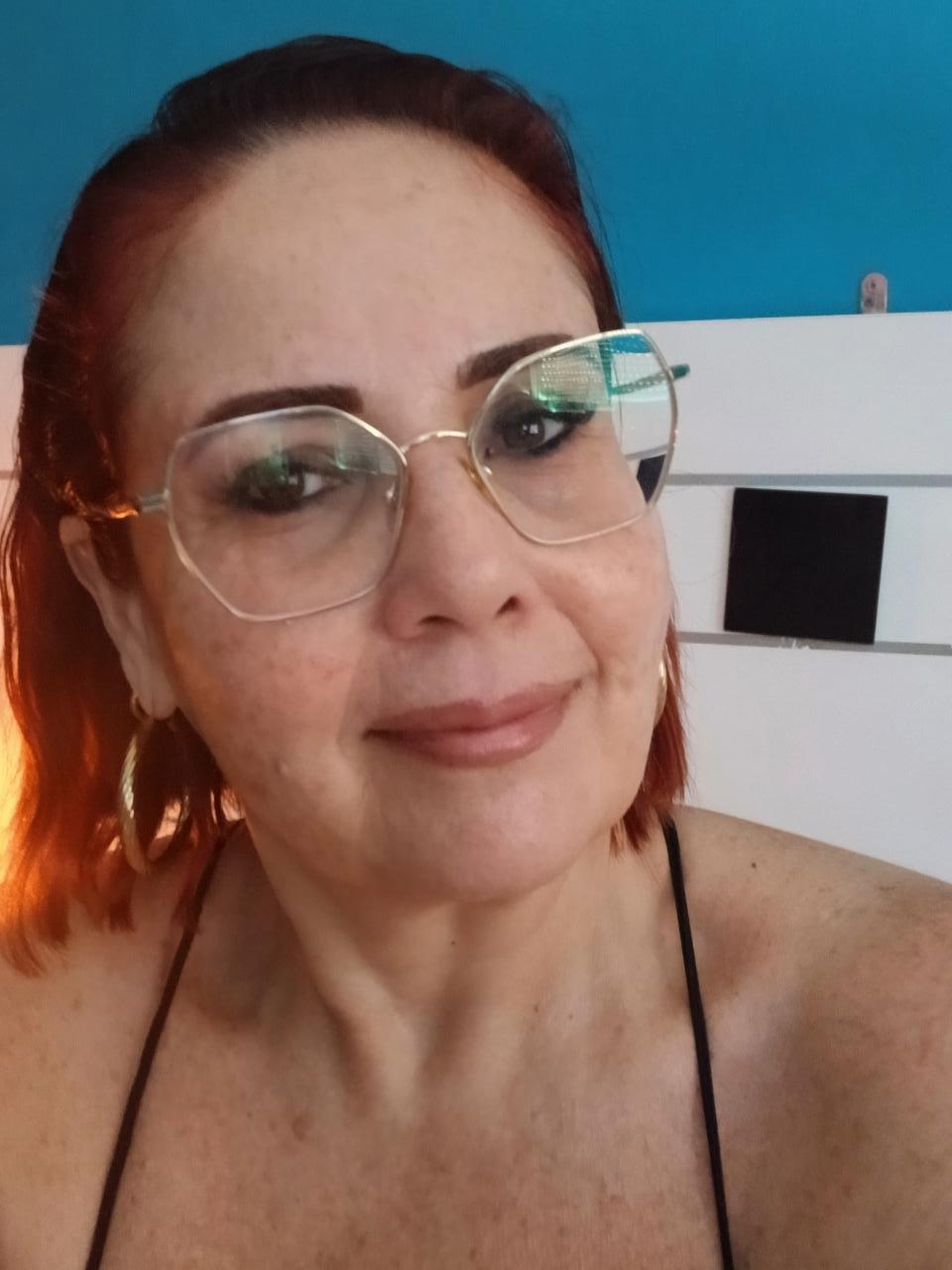 643670381: Chica busca chico en Navarra