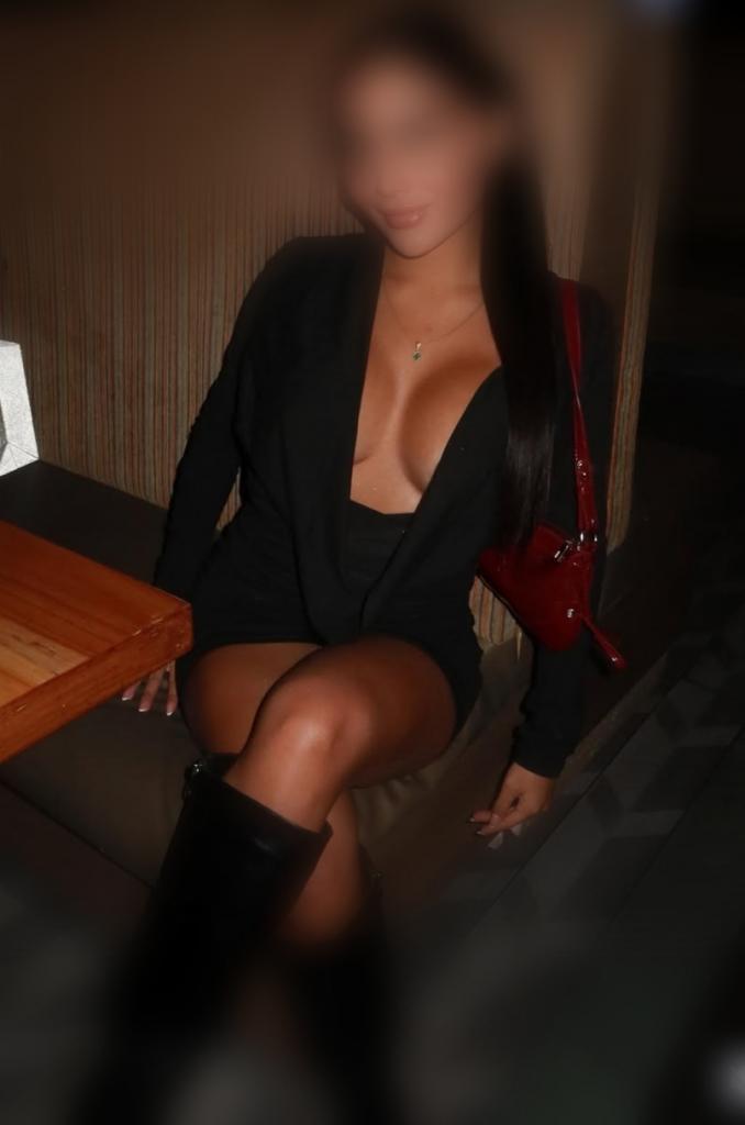 632520368: Chica busca chico en Granada