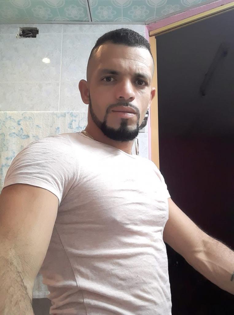 Chico busca chica en Tarragona: 