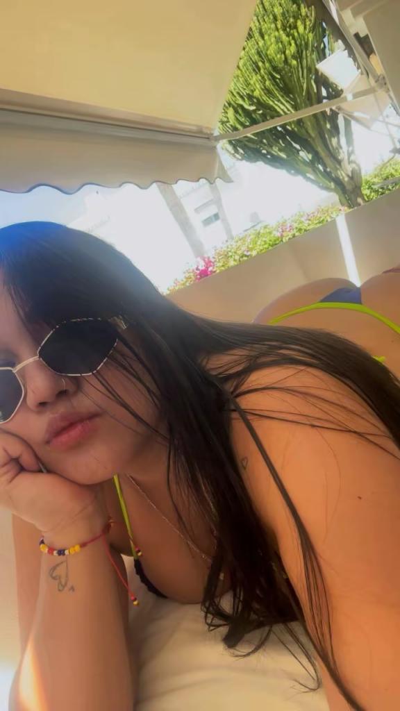 Chica busca chico en Málaga: Chica busca chico