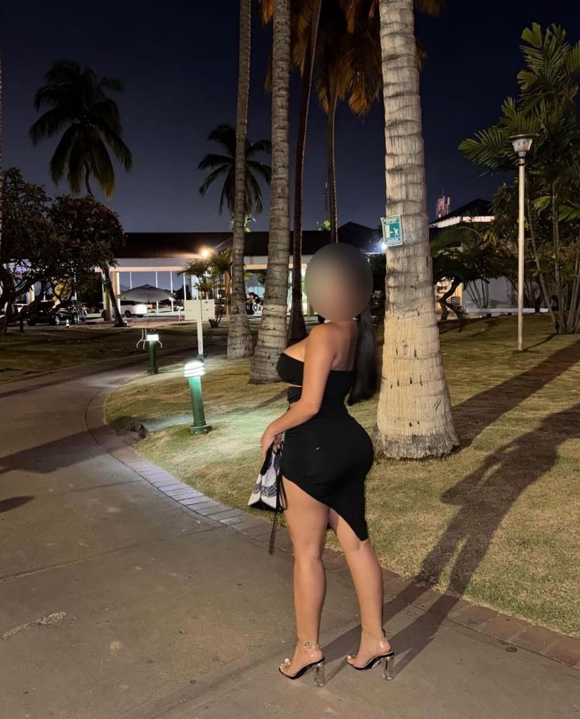 632999585: Chica busca chico en Cantabria