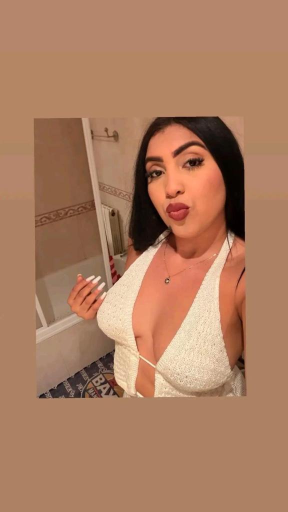 631752136: Chica busca chico en León