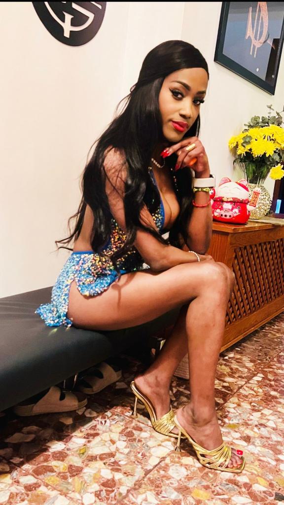 624351894: Chica busca chico en Sevilla
