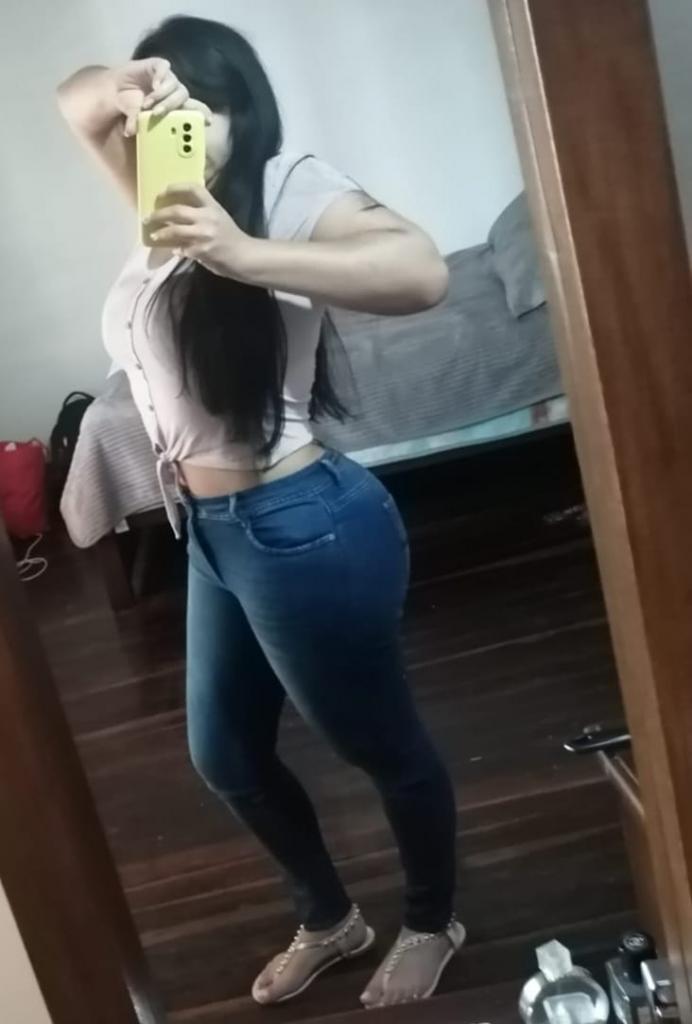 Chica busca chico en Cádiz: 