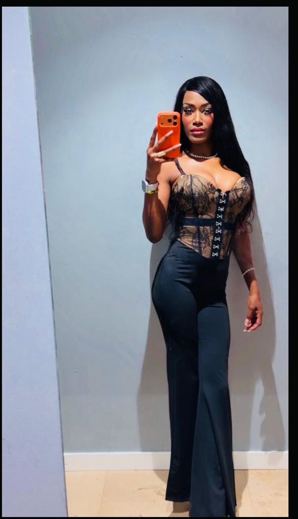 Chica busca chico en Sevilla: Chica busca chico