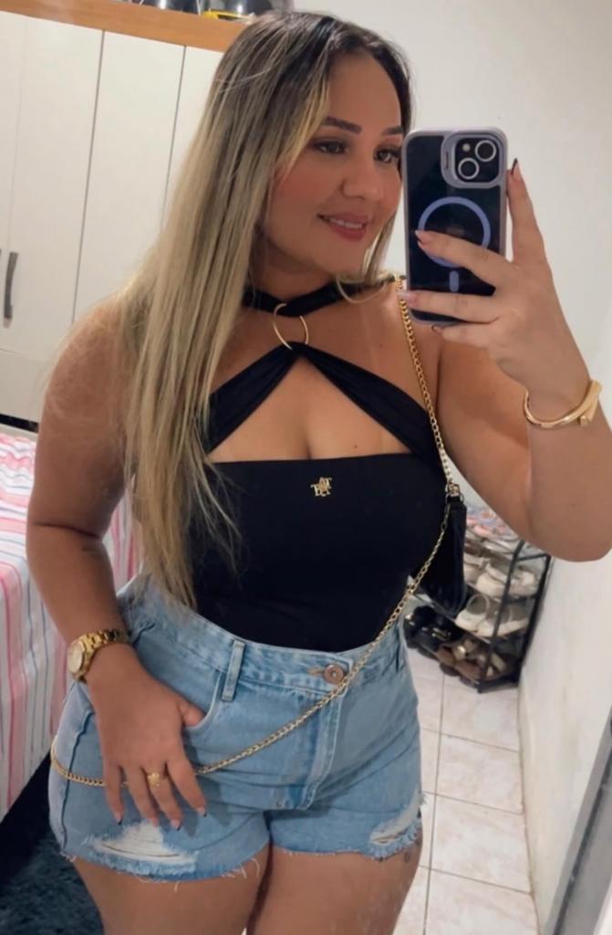 643386682: Chica busca chico en Almería