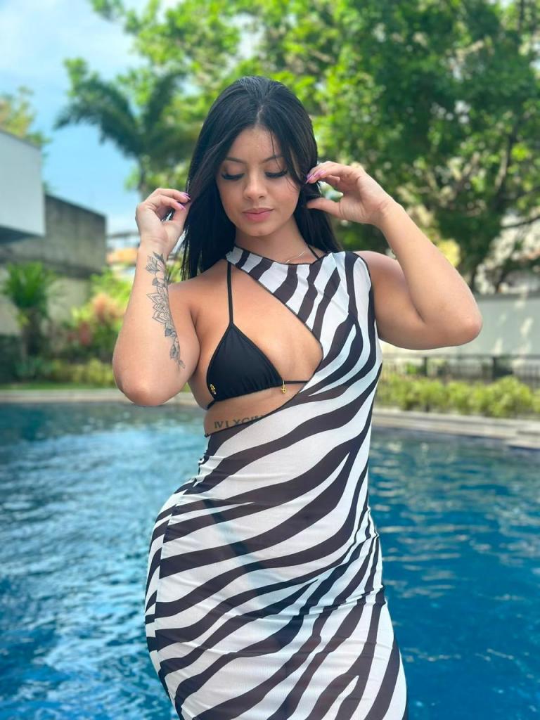 672379829: Chica busca chico en Alicante
