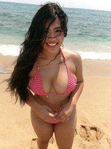 613479262: Chica busca chico en Barcelona