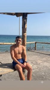 613208186: Chico busca chica en Las Palmas