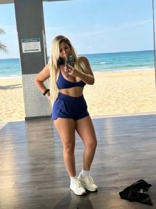 617039377: Chica busca chico en Málaga