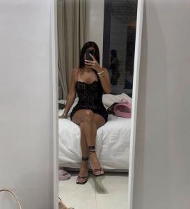 604856632: Chica busca chico en Madrid