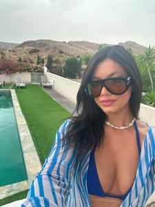 672379829: Chica busca chico en Alicante