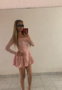 692811787: Chica busca chico en Madrid