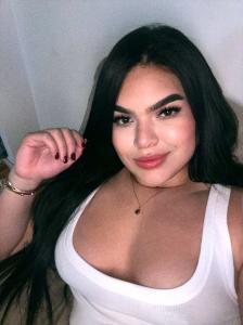 631567401: Chica busca chico en Murcia