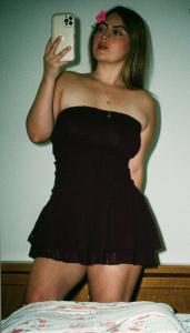 661763672: Chica busca chico en Gerona