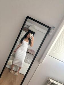 694259963: Chica busca chico en Madrid