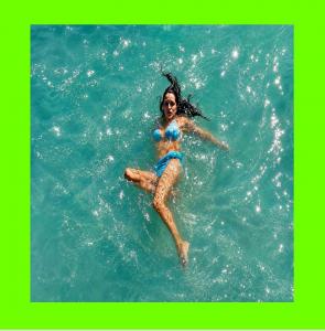 602553908: Chica busca chico en Cantabria