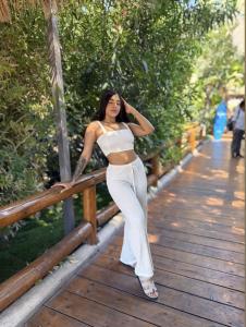 607078204: Chica busca chico en Madrid