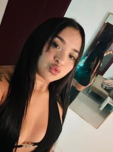 664882067: Chica busca chico en Tenerife