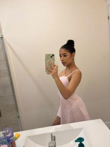 694259963: Chica busca chico en Madrid