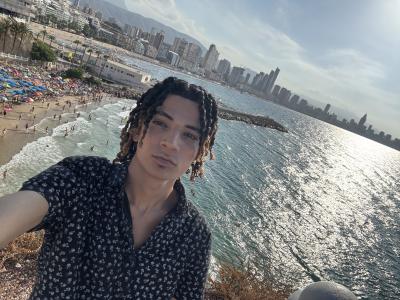 603745113: Chico busca chica en Alicante