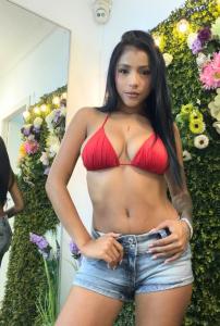 664572849: Chica busca chico en Mallorca