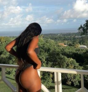 611330999: Chica busca chico en Guipúzcoa