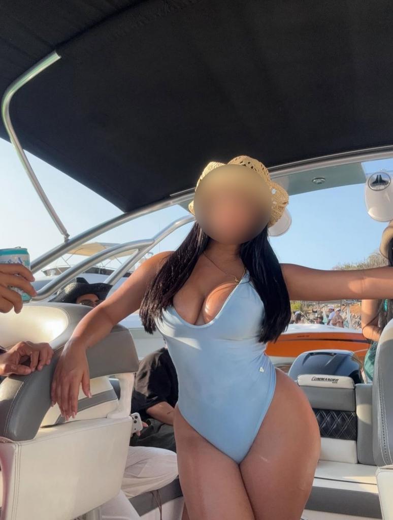 632999585: Chica busca chico en Cantabria