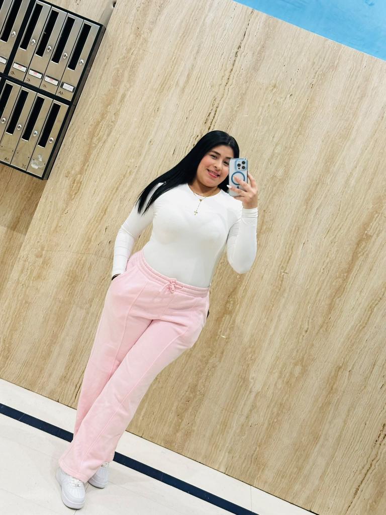 631555387: Chica busca chico en Orense